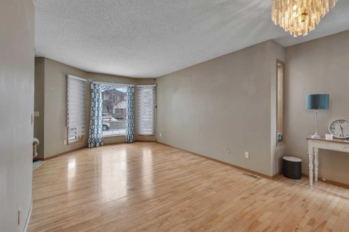 710 Coral Springs Boulevard Ne, Calgary, AB - Indoor Photo Showing Other Room