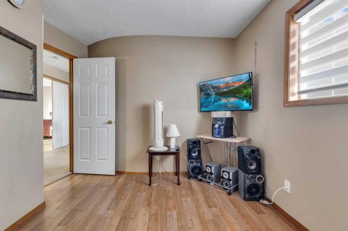 710 Coral Springs Boulevard Ne, Calgary, AB - Indoor Photo Showing Other Room