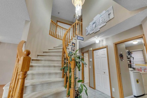 710 Coral Springs Boulevard Ne, Calgary, AB - Indoor Photo Showing Other Room