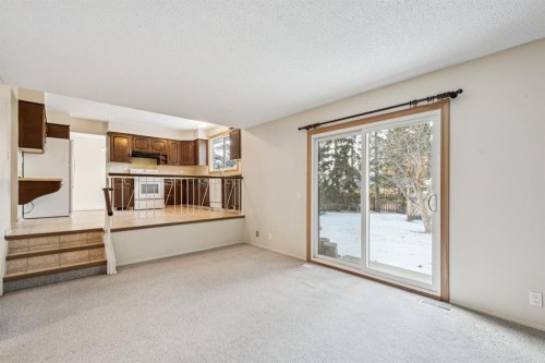 219 Silvercreek Close Nw, Calgary, AB - Indoor