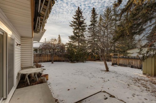 219 Silvercreek Close Nw, Calgary, AB - Outdoor