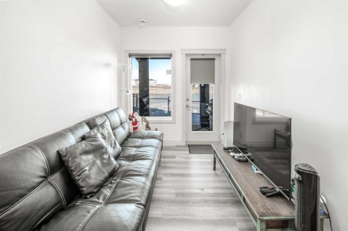 498 Sherwood Boulevard Nw, Calgary, AB - Indoor