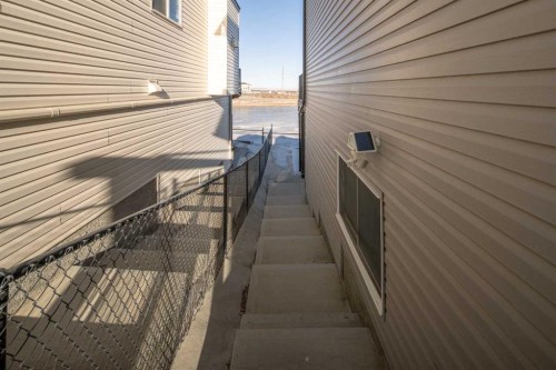 498 Sherwood Boulevard Nw, Calgary, AB - Outdoor With Exterior