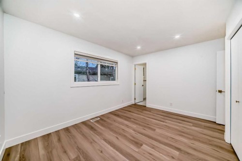 304 Huntbourne Hill Ne, Calgary, AB - Indoor Photo Showing Other Room