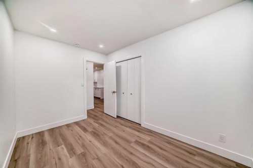 304 Huntbourne Hill Ne, Calgary, AB - Indoor Photo Showing Other Room