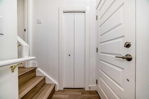 304 Huntbourne Hill Ne, Calgary, AB - Indoor Photo Showing Other Room