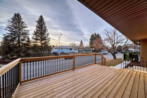 304 Huntbourne Hill Ne, Calgary, AB - Outdoor With Deck Patio Veranda With Exterior