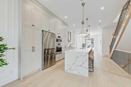 1728 19 Avenue Nw, Calgary, AB - Indoor Photo Showing Kitchen With Upgraded Kitchen