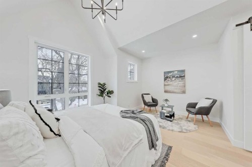 1728 19 Avenue Nw, Calgary, AB - Indoor Photo Showing Bedroom