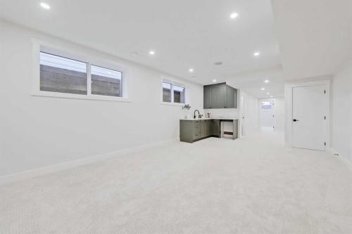 1728 19 Avenue Nw, Calgary, AB - Indoor