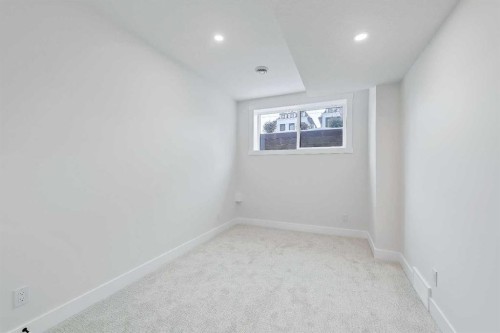 1728 19 Avenue Nw, Calgary, AB - Indoor Photo Showing Other Room
