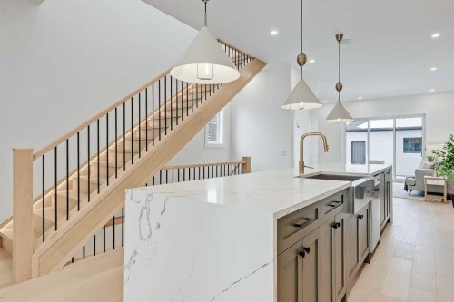 1728 19 Avenue Nw, Calgary, AB - Indoor Photo Showing Kitchen With Upgraded Kitchen