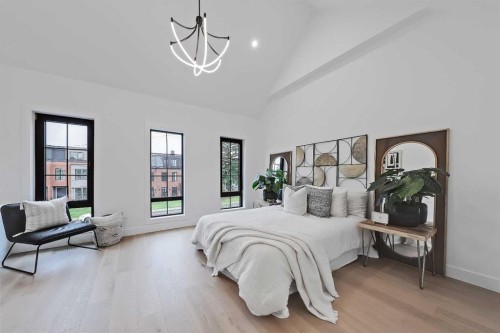 2720 5 Avenue Nw, Calgary, AB - Indoor Photo Showing Bedroom