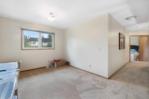 156 Woodfield Road Sw, Calgary, AB - Indoor Photo Showing Other Room
