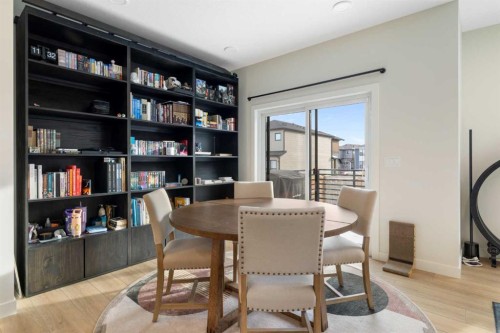 78 Silverton Glen Crescent Sw, Calgary, AB - Indoor Photo Showing Other Room