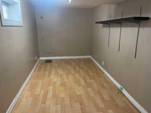 3804 Centre A Street Ne, Calgary, AB - Indoor Photo Showing Other Room