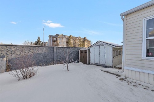 254 Erin Woods Circle Se, Calgary, AB - Outdoor