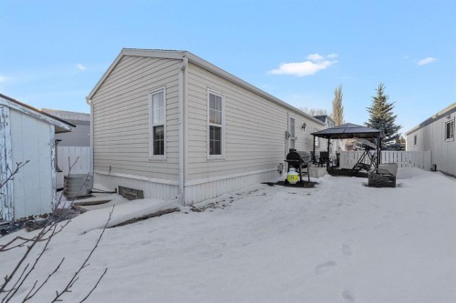 254 Erin Woods Circle Se, Calgary, AB - Outdoor With Exterior