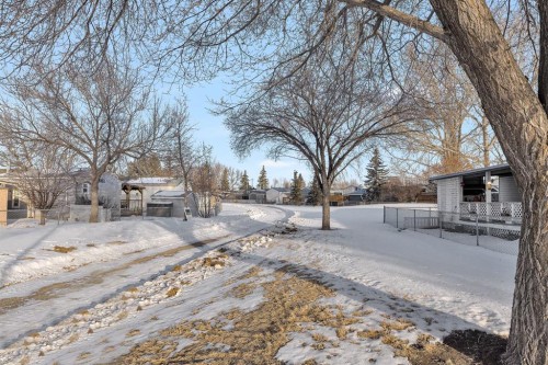 254 Erin Woods Circle Se, Calgary, AB - Outdoor