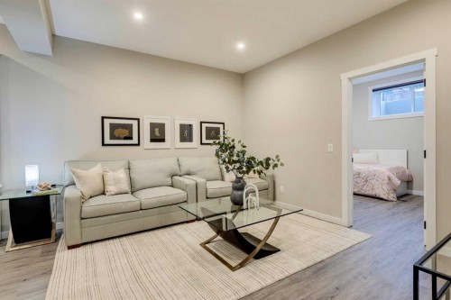 14 Cranbrook Common Se, Calgary, AB - Indoor