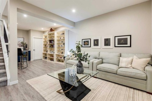 14 Cranbrook Common Se, Calgary, AB - Indoor Photo Showing Living Room