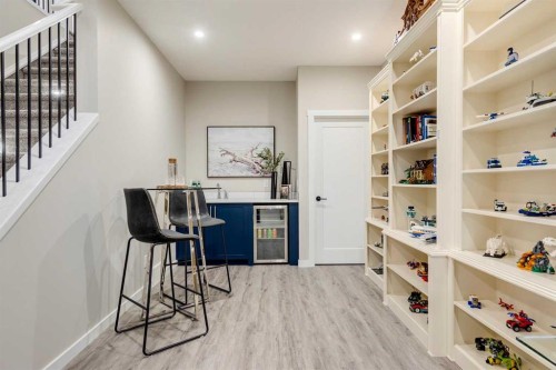 14 Cranbrook Common Se, Calgary, AB - Indoor