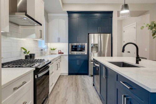14 Cranbrook Common Se, Calgary, AB - Indoor Photo Showing Kitchen With Stainless Steel Kitchen With Upgraded Kitchen