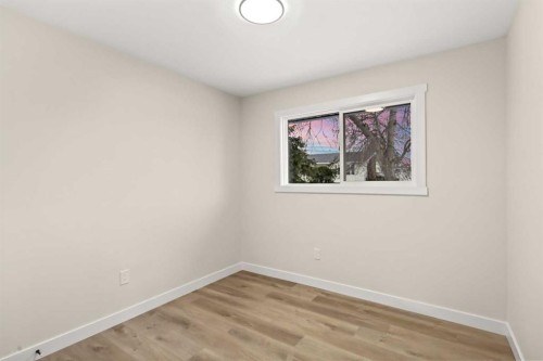 219 Pinemill Road Ne, Calgary, AB - Indoor Photo Showing Other Room