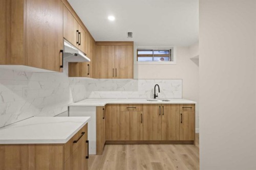 219 Pinemill Road Ne, Calgary, AB - Indoor