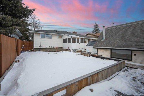 219 Pinemill Road Ne, Calgary, AB - Outdoor With Exterior