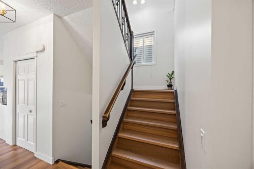 366 Bridleridge View Sw, Calgary, AB - Indoor Photo Showing Other Room