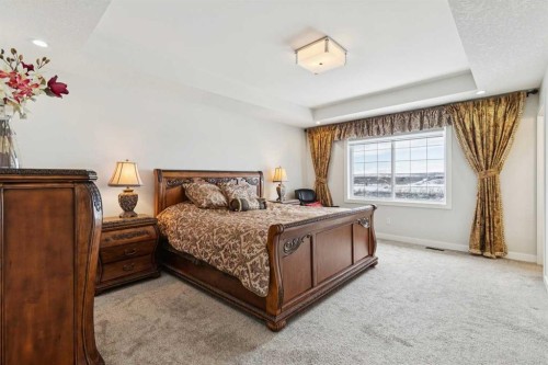 176 Cranarch Crescent Se, Calgary, AB - Indoor Photo Showing Bedroom