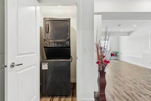 176 Cranarch Crescent Se, Calgary, AB - Indoor