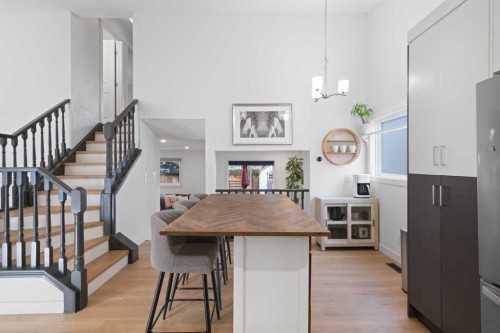 53 Riverside Crescent Se, Calgary, AB - Indoor