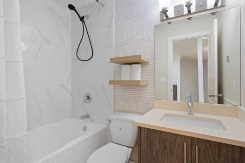 53 Riverside Crescent Se, Calgary, AB - Indoor Photo Showing Bathroom