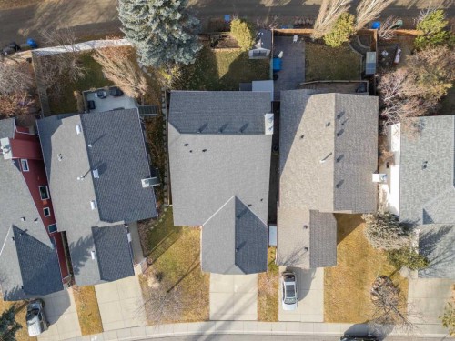 53 Riverside Crescent Se, Calgary, AB - Outdoor