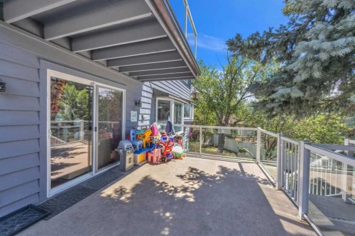 303 Ranchridge Bay Nw, Calgary, AB - Outdoor With Exterior