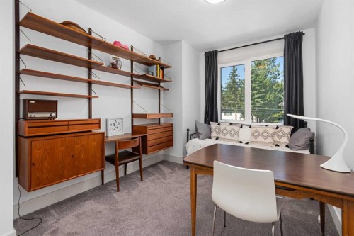 2126B 52 Avenue Sw, Calgary, AB - Indoor Photo Showing Office