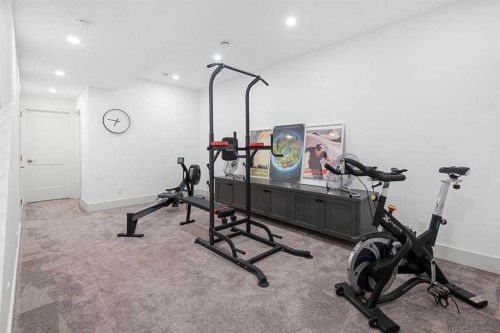 2126B 52 Avenue Sw, Calgary, AB - Indoor Photo Showing Gym Room