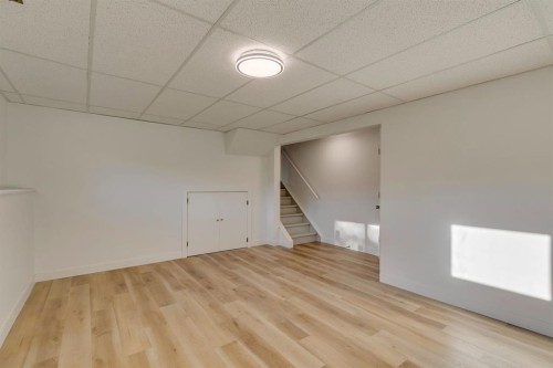 1304 Lake Sylvan Drive Se, Calgary, AB - Indoor Photo Showing Other Room