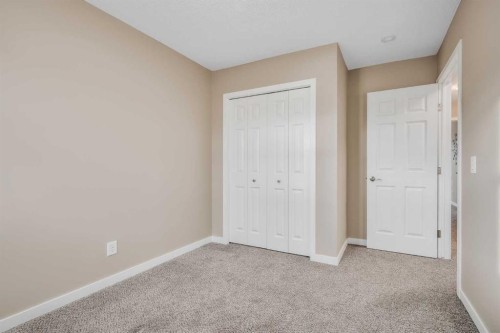 69 Skyview Point Common Ne, Calgary, AB - Indoor Photo Showing Other Room