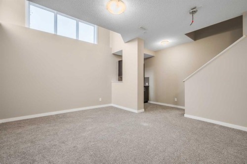 69 Skyview Point Common Ne, Calgary, AB - Indoor Photo Showing Other Room