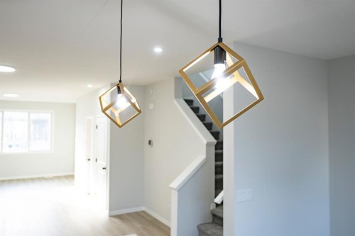 522 Lucas Boulevard Nw, Calgary, AB - Indoor Photo Showing Other Room