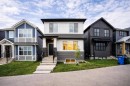 522 Lucas Boulevard Nw, Calgary, AB  - Outdoor With Facade 