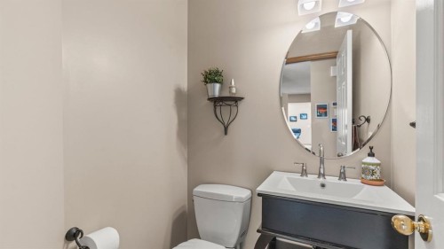 227 Rocky Ridge Close Nw, Calgary, AB - Indoor Photo Showing Bathroom