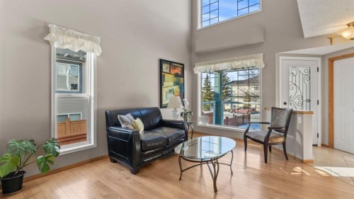 227 Rocky Ridge Close Nw, Calgary, AB - Indoor Photo Showing Living Room