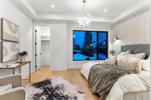 1904 48 Avenue Sw, Calgary, AB - Indoor Photo Showing Bedroom
