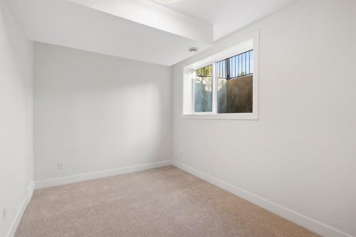 1904 48 Avenue Sw, Calgary, AB - Indoor Photo Showing Other Room