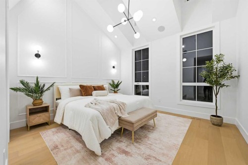 2019 21 Avenue Nw, Calgary, AB - Indoor Photo Showing Bedroom