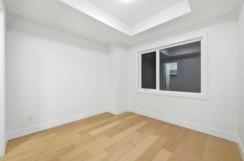 2019 21 Avenue Nw, Calgary, AB - Indoor Photo Showing Other Room